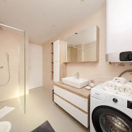 - Indigo Apartment *