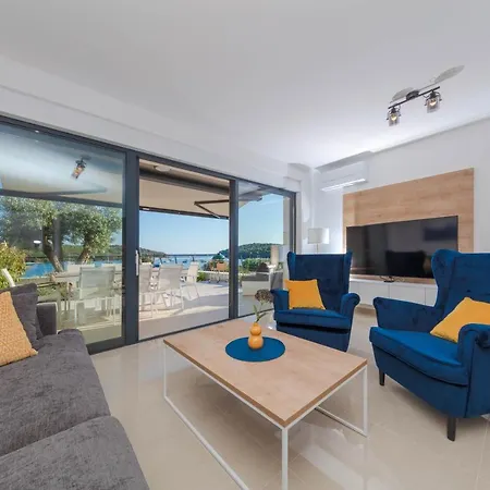 - Indigo Apartment Banjole