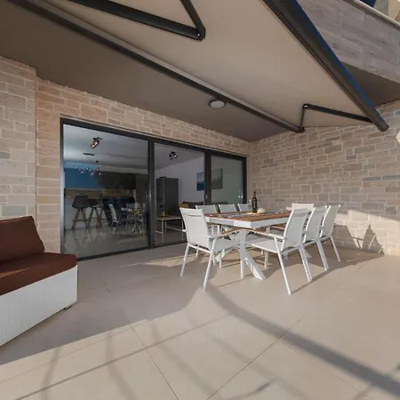 - Indigo Apartmán