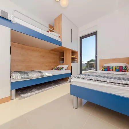 Apartment - Indigo Banjole