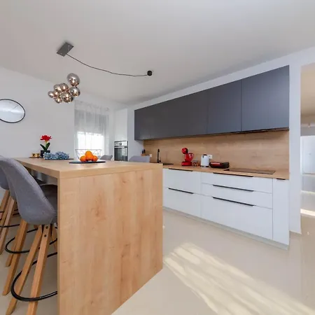 - Indigo Apartment