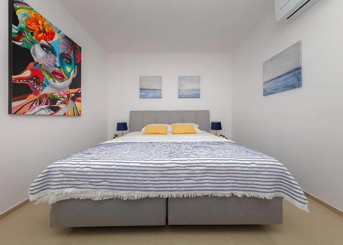 - Indigo * 班约勒